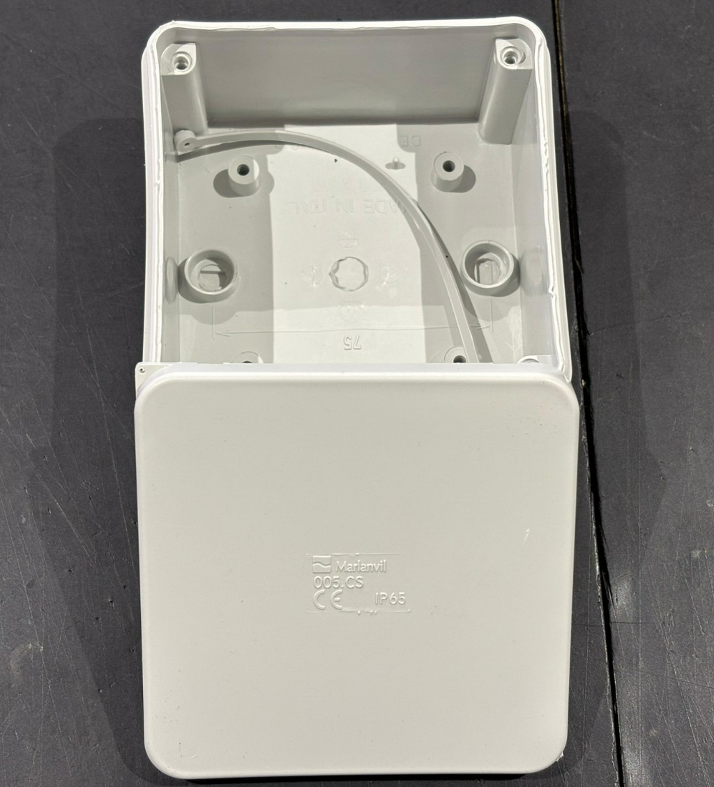 Cassetta di derivazione stagna IP65 100x100x50 mm - MARLANVIL 005.CS