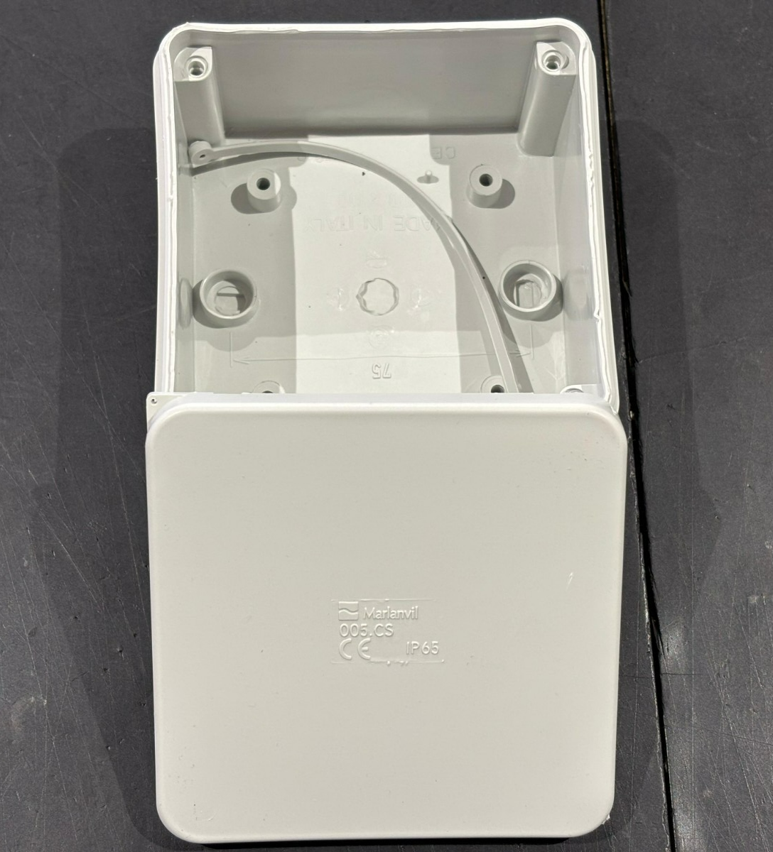 Cassetta di derivazione stagna IP65 100x100x50 mm - MARLANVIL 005.CS