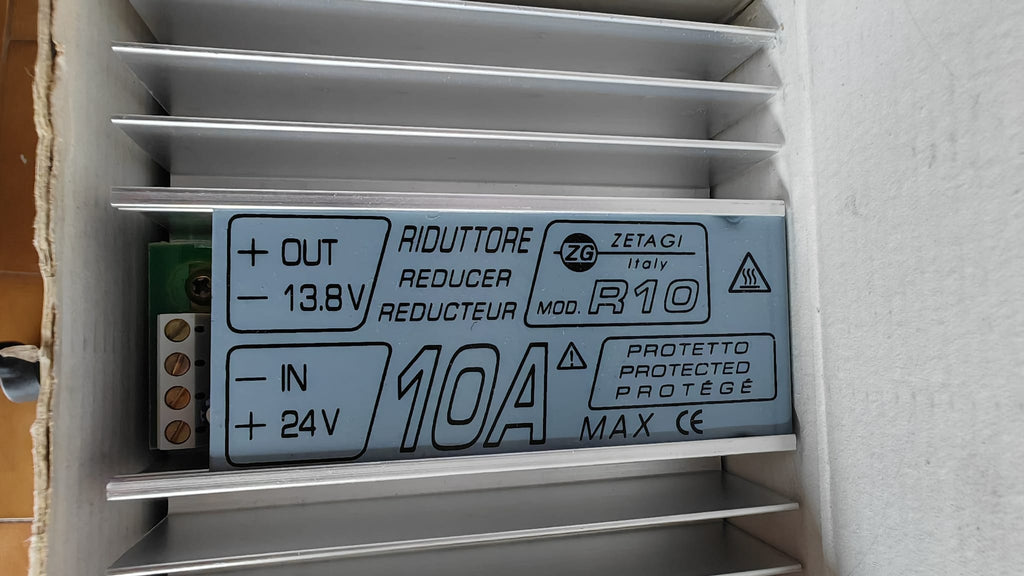 Riduttore di tensione 24V in - 13.8V out (10A)